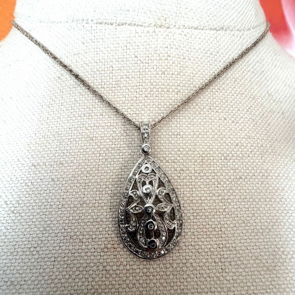 Clear Stone Teardrop Filigree Pendant Necklace